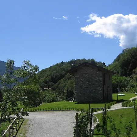 Borgo Erbiola Κατάλυμα σε φάρμα