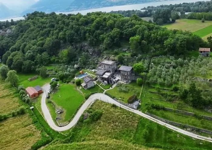 Feriegård Borgo Erbiola *