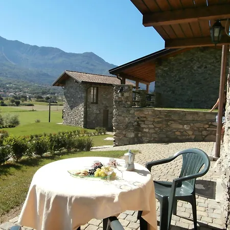 Borgo Erbiola Farm stay *