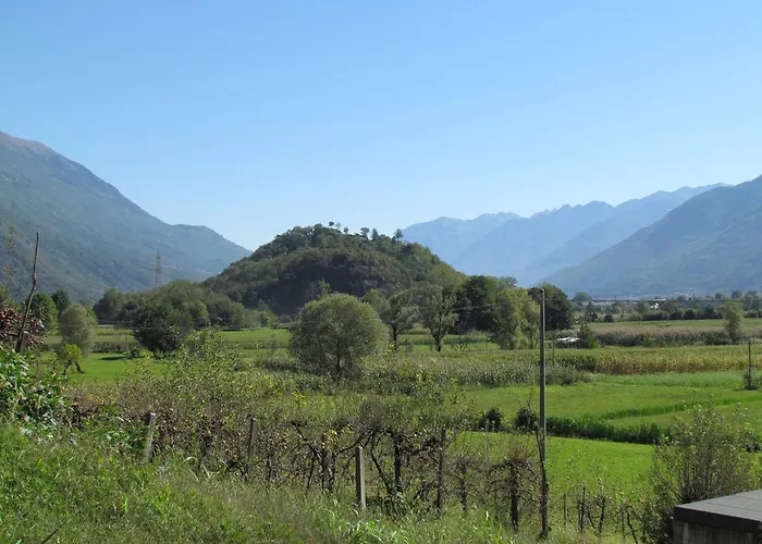 Borgo Erbiola Κατάλυμα σε φάρμα Colico