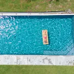 Borgo Erbiola Farm stay *