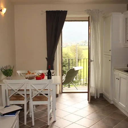 Borgo Erbiola Farm stay