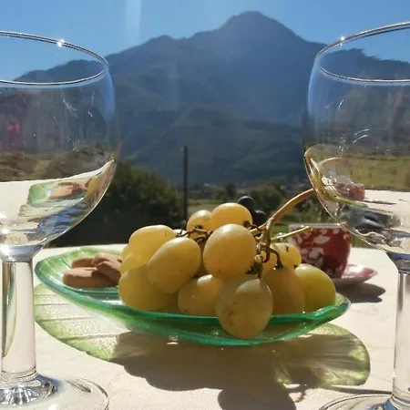 Borgo Erbiola Farm stay Colico